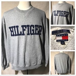 Tommy Hilfiger L Spelled Out Gray Shirt A3572